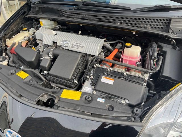 TOYOTA PRIUS 2013 Image 31