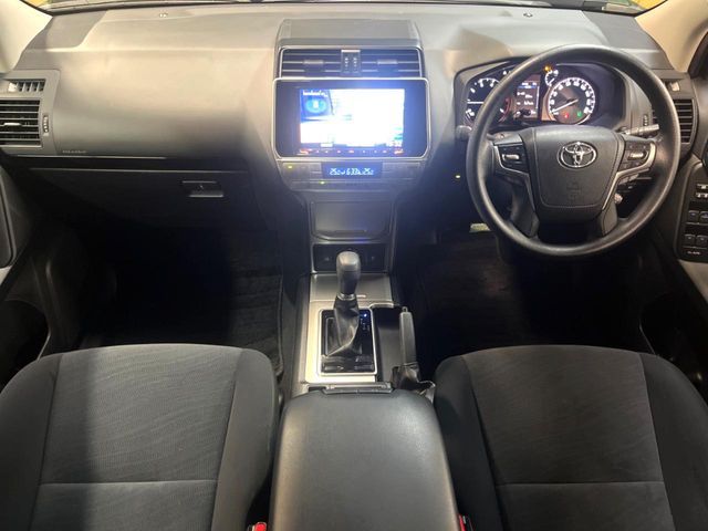 TOYOTA LANDCRUISER PRADO 2020 Image 31