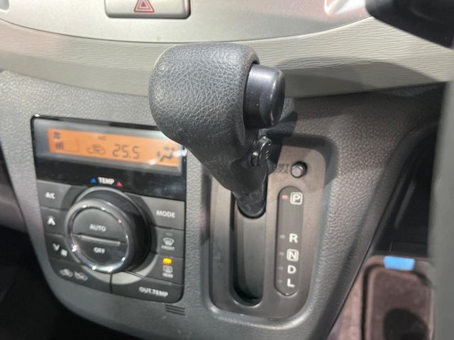 SUZUKI WAGON R 2016 Image 31