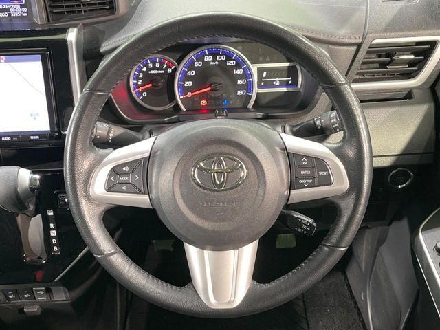 TOYOTA TANK 2018 Image 31