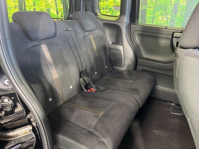 HONDA N BOX CUSTOM 2019 Image 31