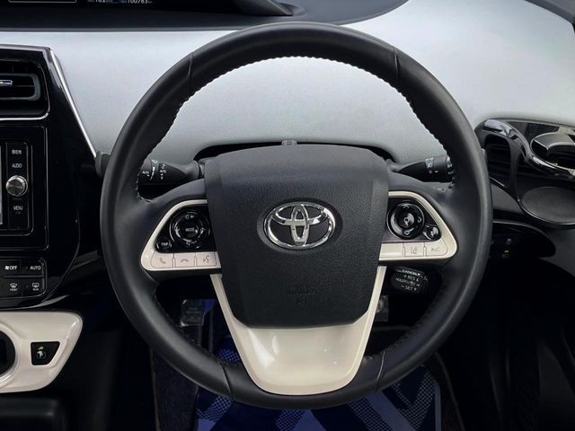 TOYOTA PRIUS 2016 Image 31