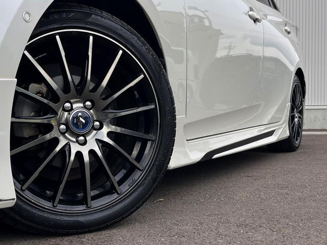 TOYOTA PRIUS 2016 Image 31