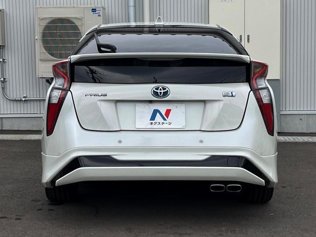 TOYOTA PRIUS 2016 Image 31