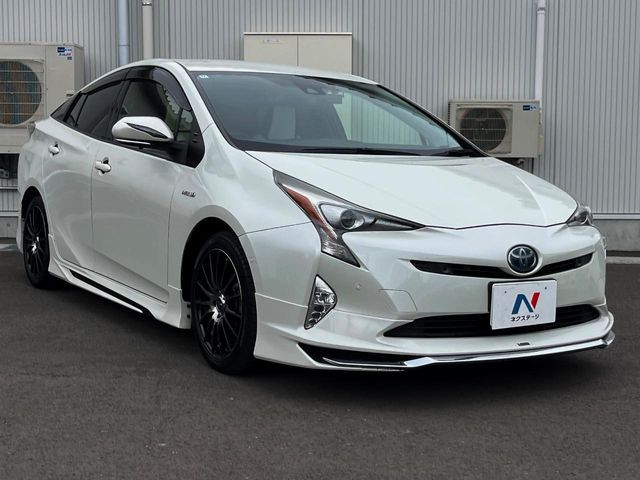 TOYOTA PRIUS 2016 Image 31