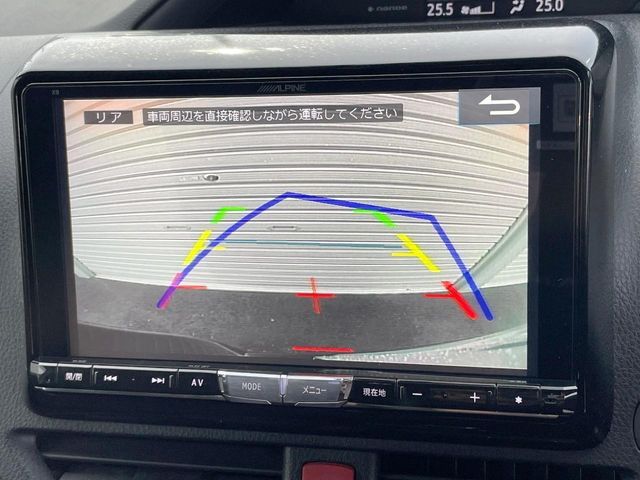 TOYOTA VOXY HYBRID 2015 Image 31