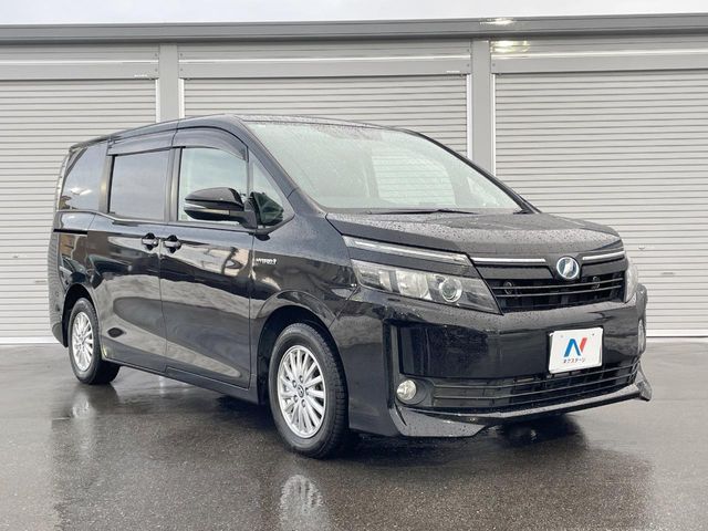 TOYOTA VOXY HYBRID 2015 Image 31