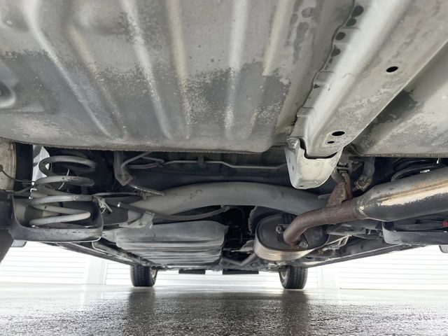 TOYOTA VOXY HYBRID 2015 Image 31