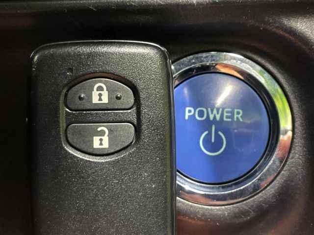 TOYOTA AQUA 2012 Image 31