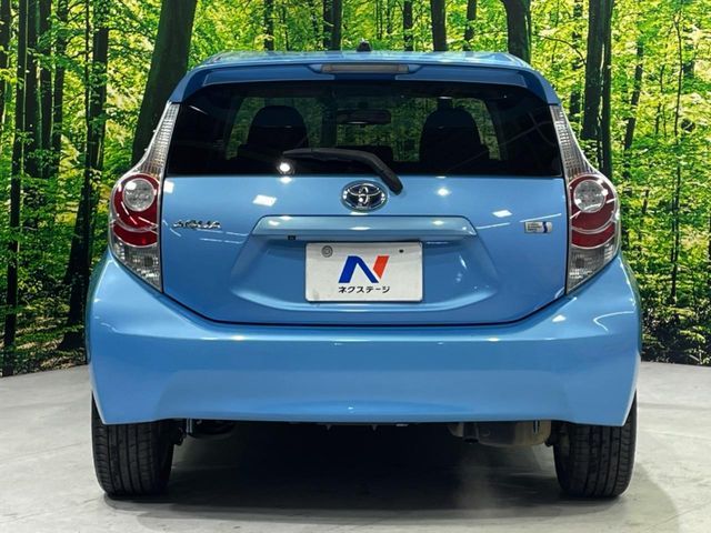 TOYOTA AQUA 2012 Image 31