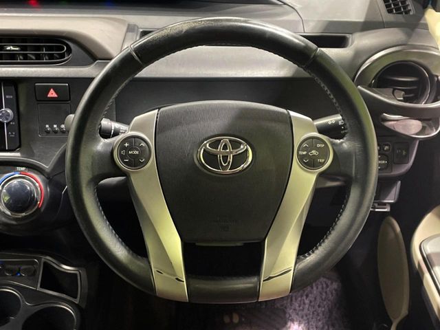 TOYOTA AQUA 2012 Image 31