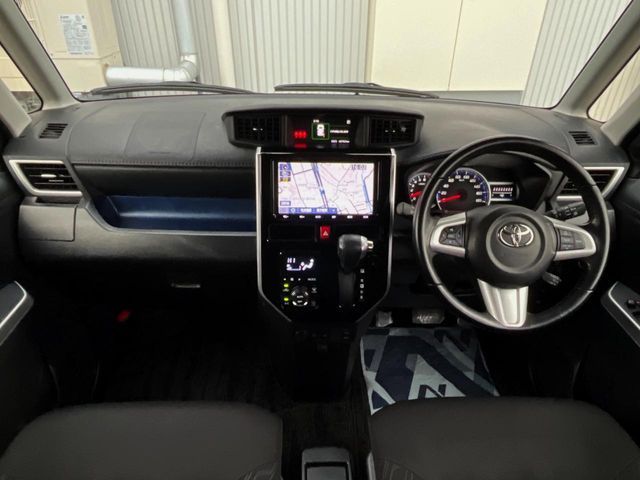 TOYOTA TANK 2019 Image 31