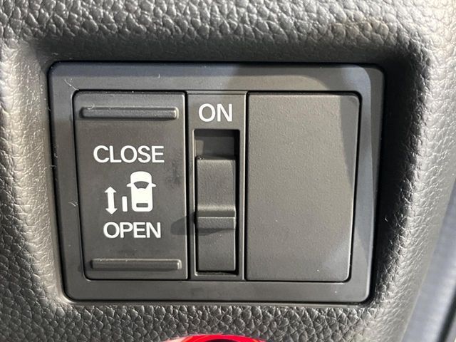 HONDA N BOX CUSTOM 2020 Image 31