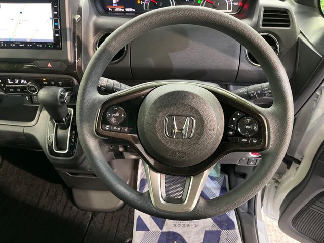 HONDA N BOX CUSTOM 2020 Image 31