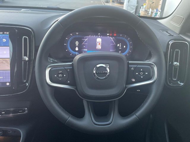 VOLVO XC40 2025 Image 31