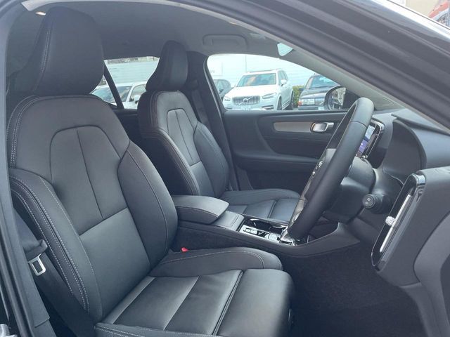 VOLVO XC40 2025 Image 31