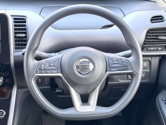 NISSAN SERENA  S-HYBRID 2017 Image 31