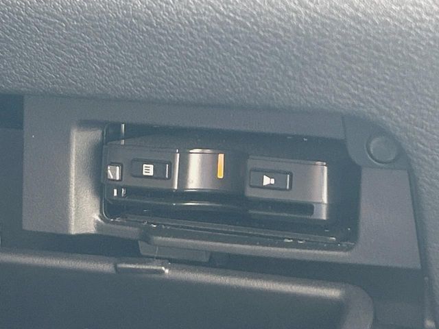 NISSAN SERENA  WG 2018 Image 31