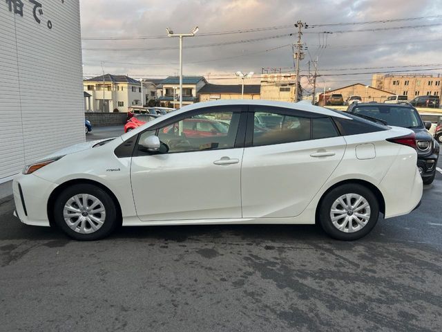 TOYOTA PRIUS 2020 Image 31