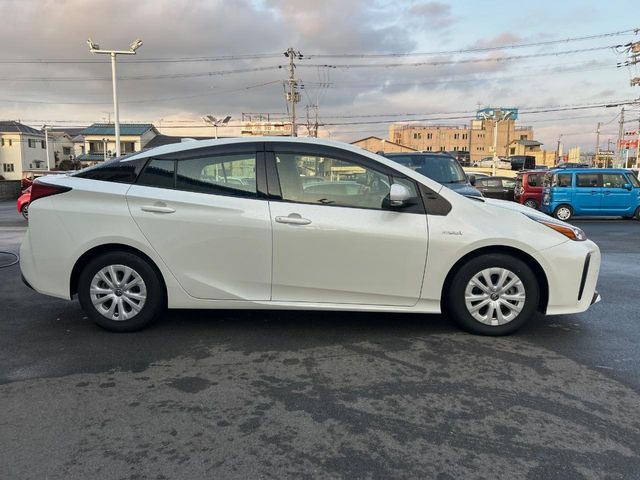 TOYOTA PRIUS 2020 Image 31