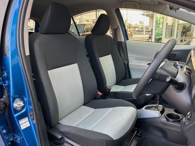 TOYOTA AQUA 2012 Image 31