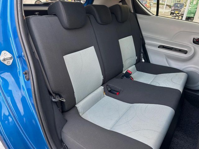 TOYOTA AQUA 2012 Image 31