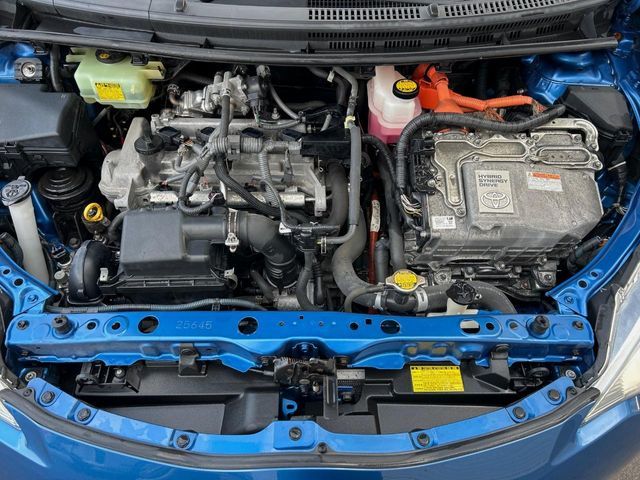 TOYOTA AQUA 2012 Image 31