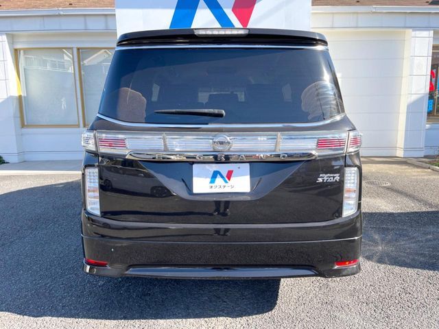 NISSAN ELGRAND 2016 Image 31