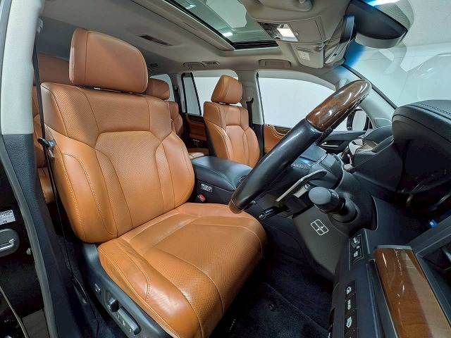 TOYOTA LEXUS LX570 AWD 2017 Image 31