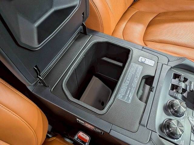 TOYOTA LEXUS LX570 AWD 2017 Image 31