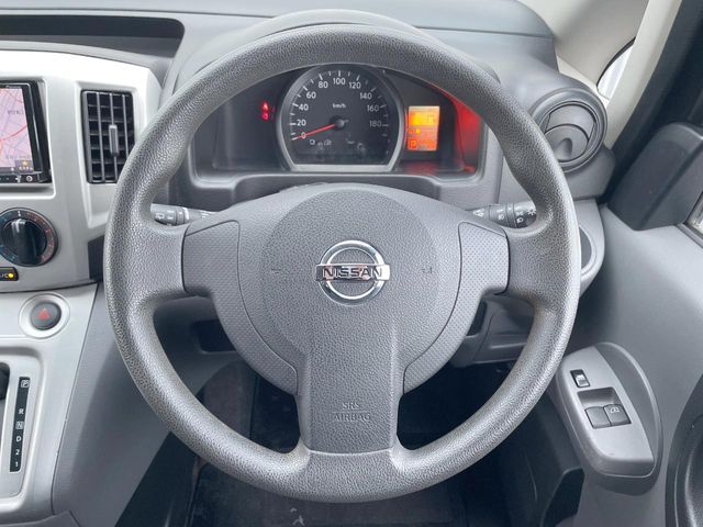 NISSAN NV200 VANETTE WAGON 2017 Image 31