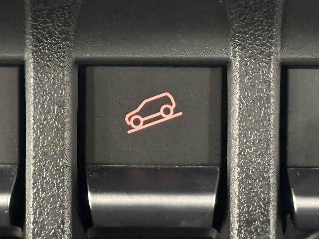 SUZUKI JIMNY 4WD 2024 Image 31