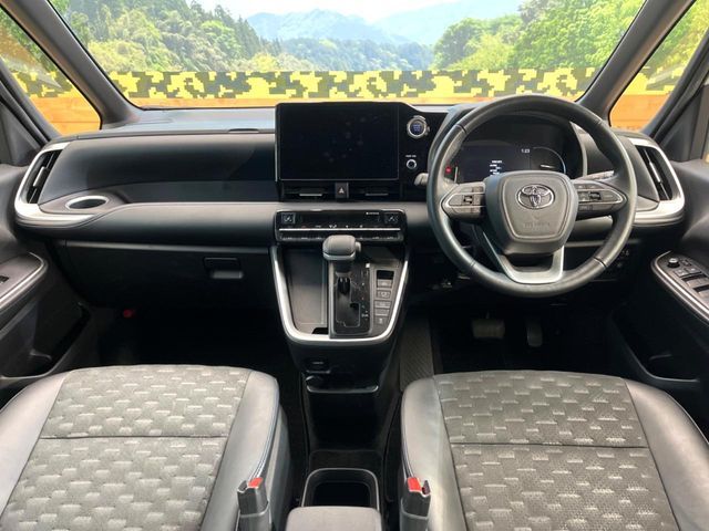 TOYOTA VOXY 2022 Image 31