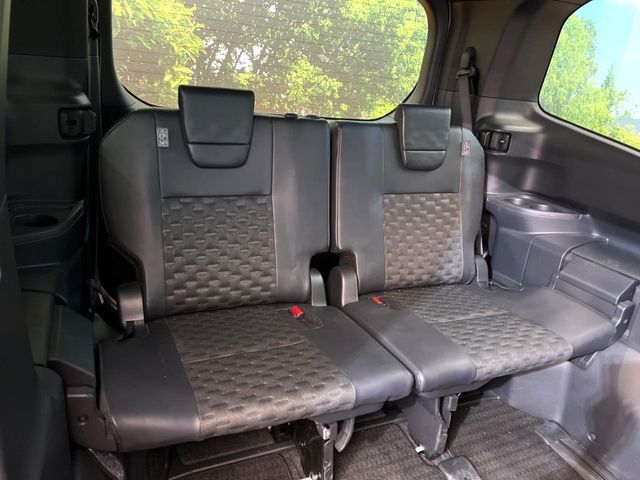 TOYOTA VOXY 2022 Image 31