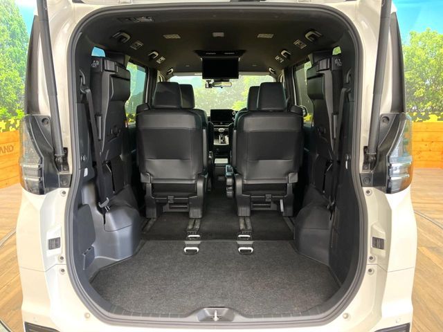 TOYOTA VOXY 2022 Image 31