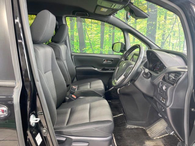 TOYOTA VOXY 2019 Image 31