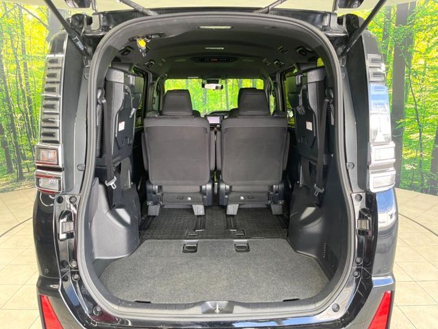 TOYOTA VOXY 2019 Image 31