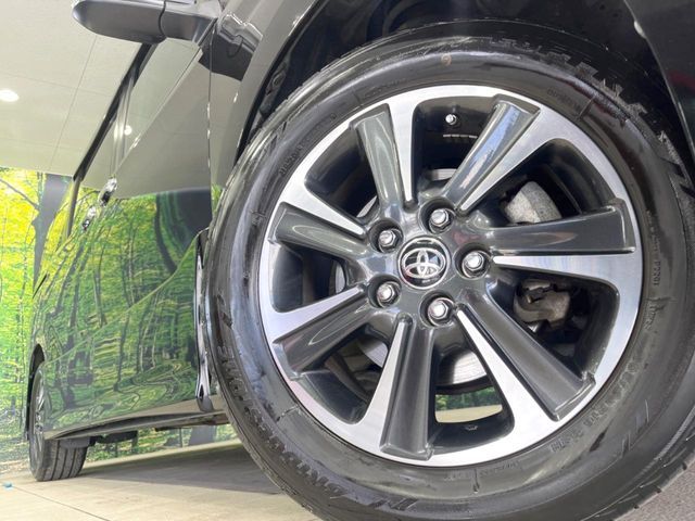 TOYOTA VOXY 2019 Image 31