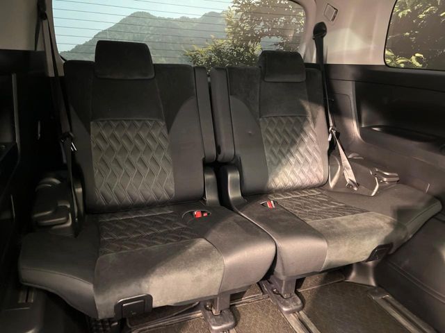 TOYOTA VELLFIRE 2018 Image 31