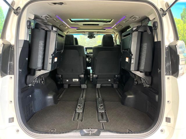 TOYOTA VELLFIRE 2018 Image 31