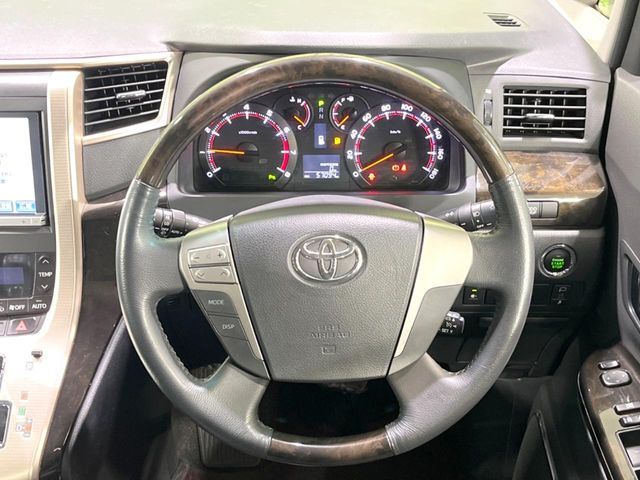 TOYOTA VELLFIRE 2013 Image 31