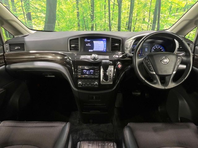 NISSAN ELGRAND 2014 Image 31