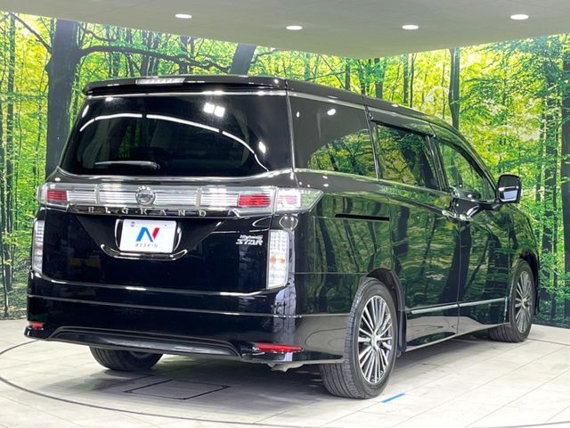 NISSAN ELGRAND 2014 Image 31