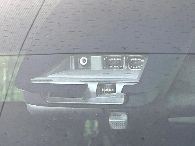 TOYOTA NOAH 2018 Image 31