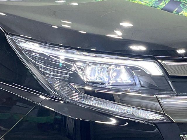 TOYOTA NOAH 2018 Image 31