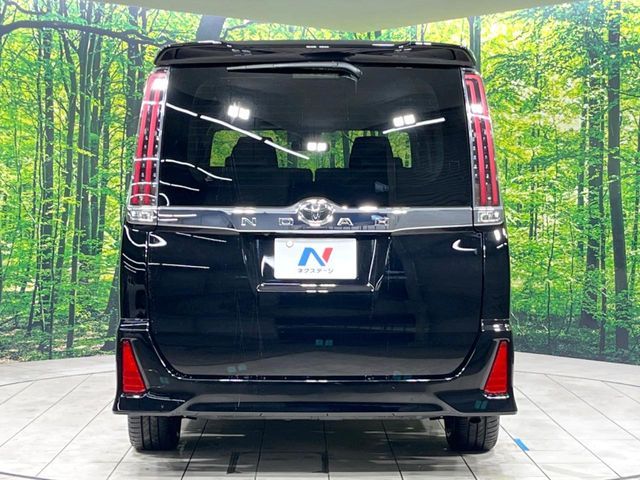 TOYOTA NOAH 2018 Image 31