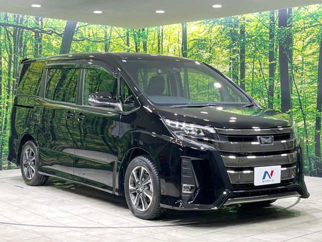 TOYOTA NOAH 2018 Image 31