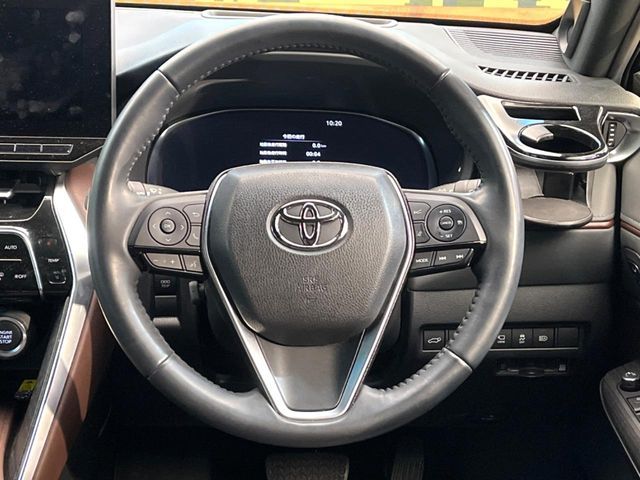 TOYOTA HARRIER 2WD 2023 Image 31