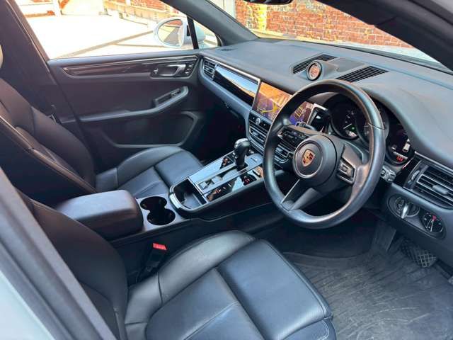 PORSCHE MACAN 2023 Image 31
