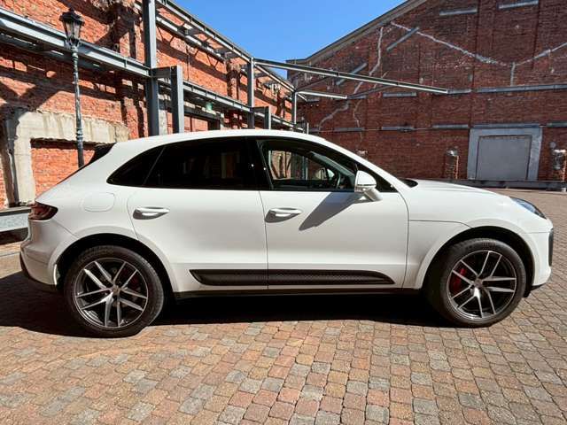 PORSCHE MACAN 2023 Image 31